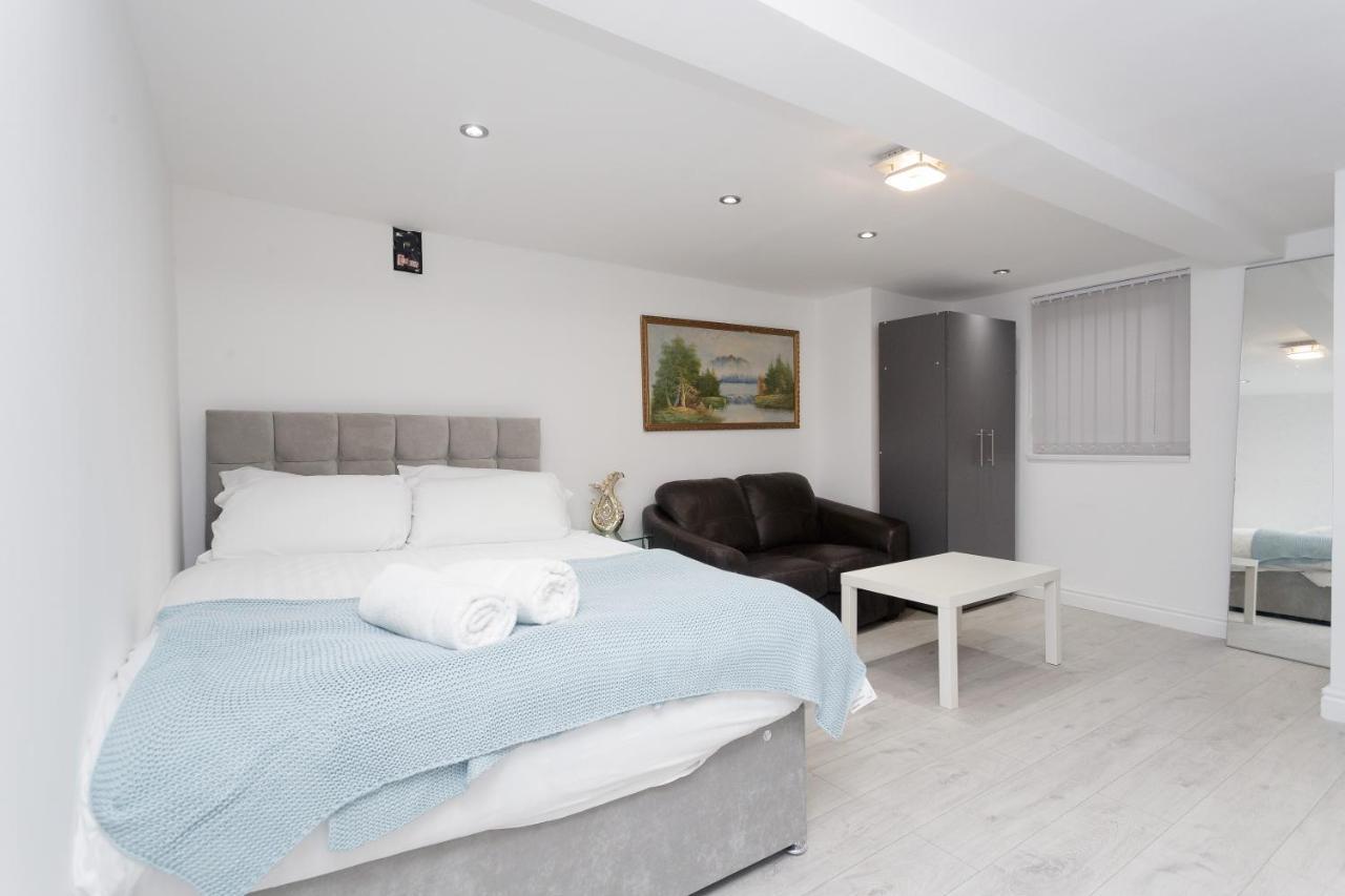 Calvin House Apartments Лийдс Екстериор снимка