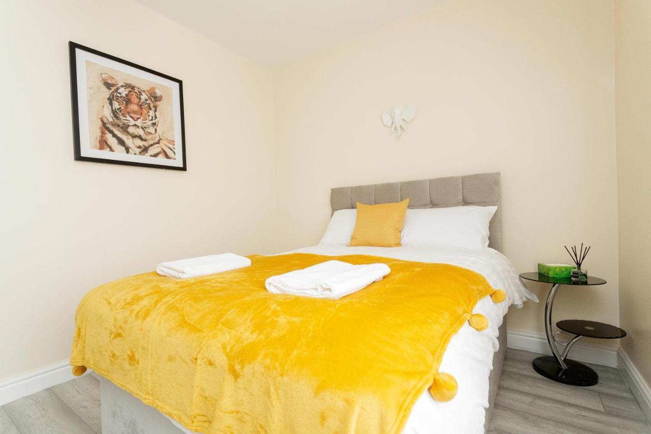 Calvin House Apartments Лийдс Екстериор снимка