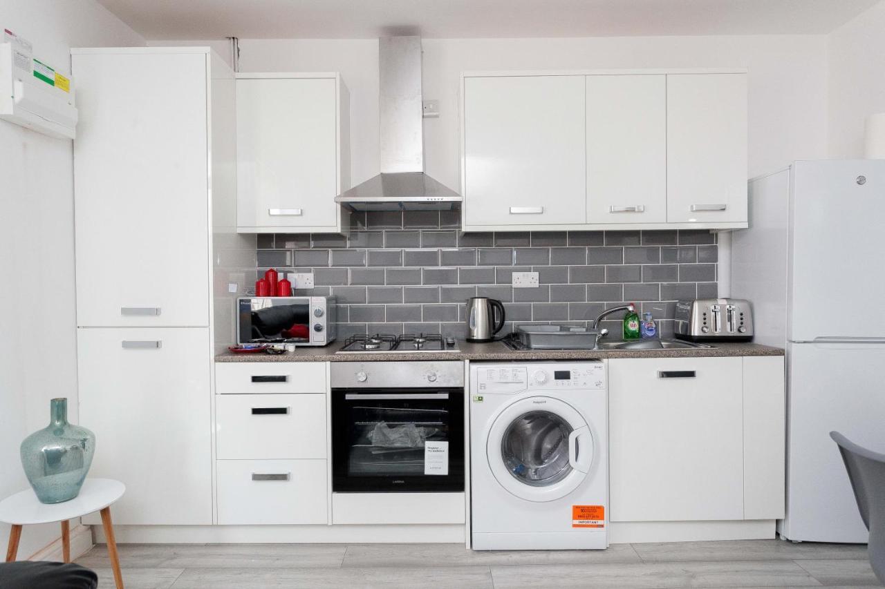 Calvin House Apartments Лийдс Екстериор снимка